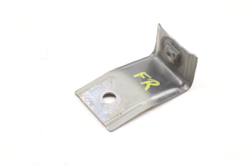 Fender Mount Bracket 5NA809471A — Used (SKU 597769)