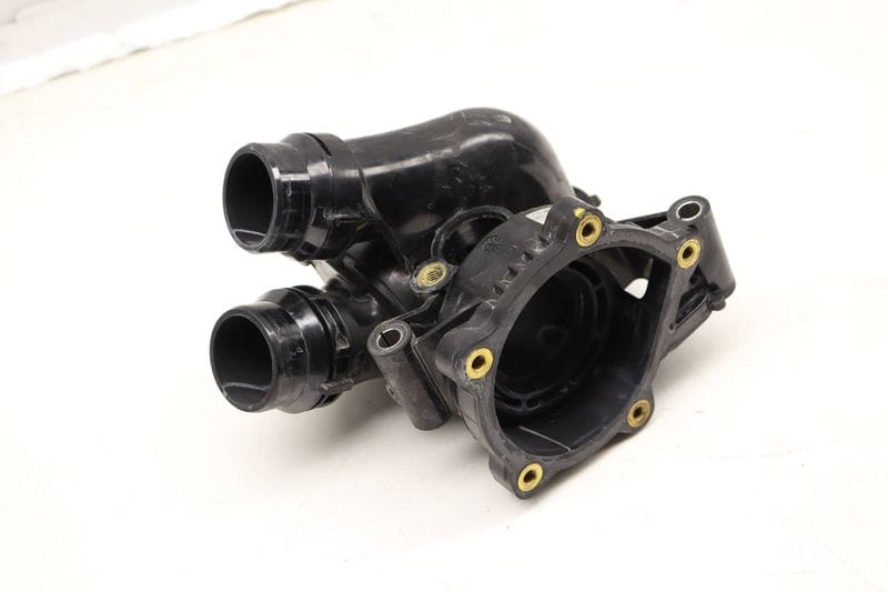 Coolant / Water Pump Housing 06H121026DD — Used (SKU 605202)