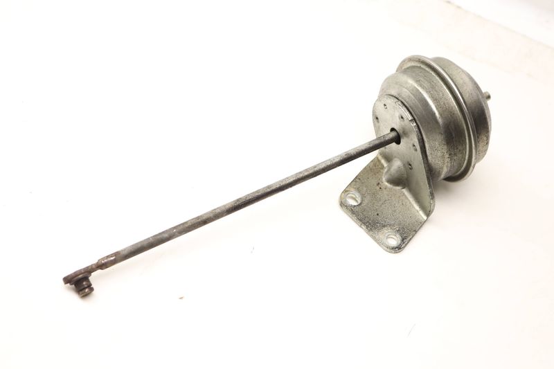 Turbo / Turbocharger Wastegate 06J145713T — Used (SKU 605115)