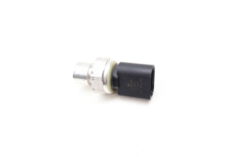 AC Pressure Switch / Sensor 5Q0959126A — Used (SKU 641116)