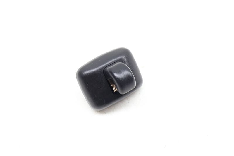 Sun Visor Clip / Bracket 8W0857562A — Used (SKU 641161)
