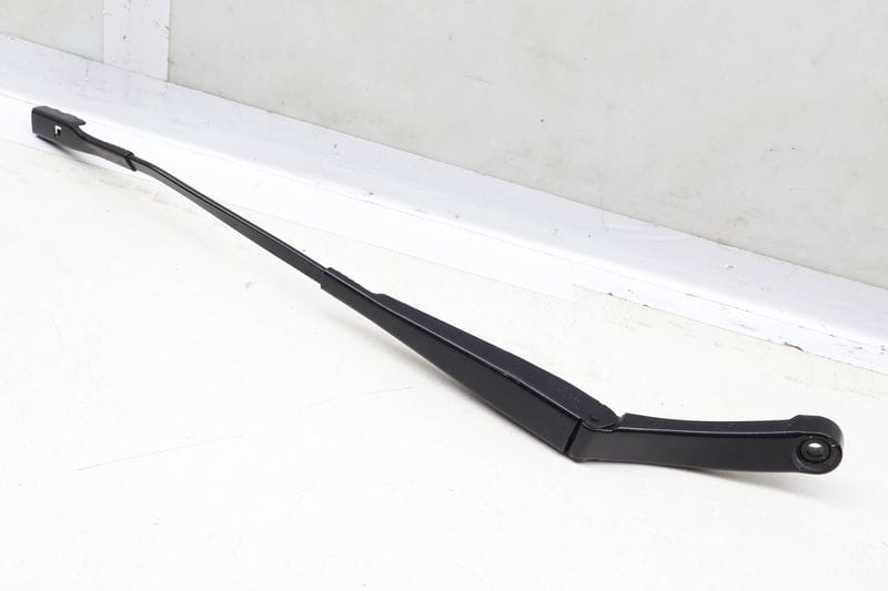 Windshield Wiper Arm 8V1955407E — Used (SKU 641274)