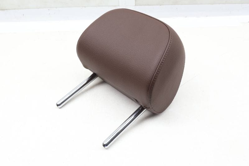 Headrest / Head Rest (OUTER) 8V5885901 — Used (SKU 641250)