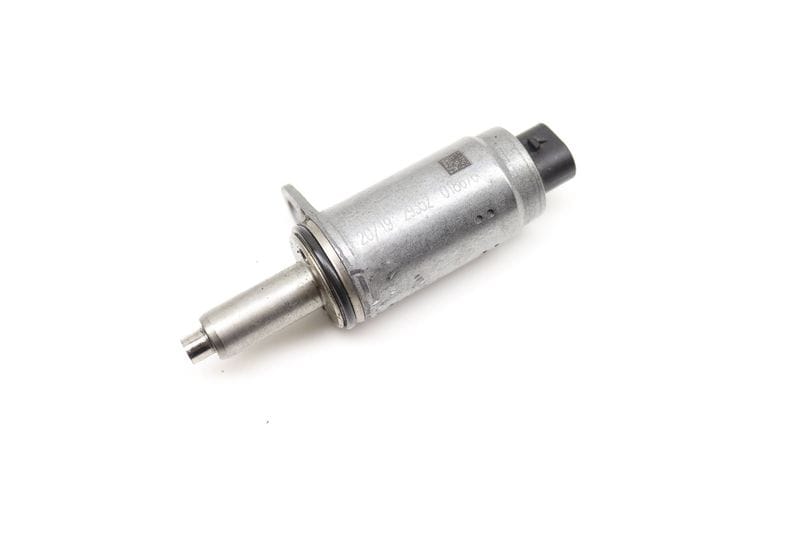 Cam Valve / Camshaft Adjustment Solenoid 06E103697Q — Used (SKU 562669)