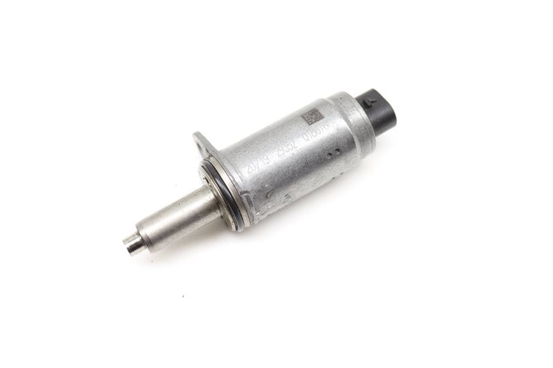 Cam Valve / Camshaft Adjustment Solenoid 06E103697Q — Used (SKU 562670)