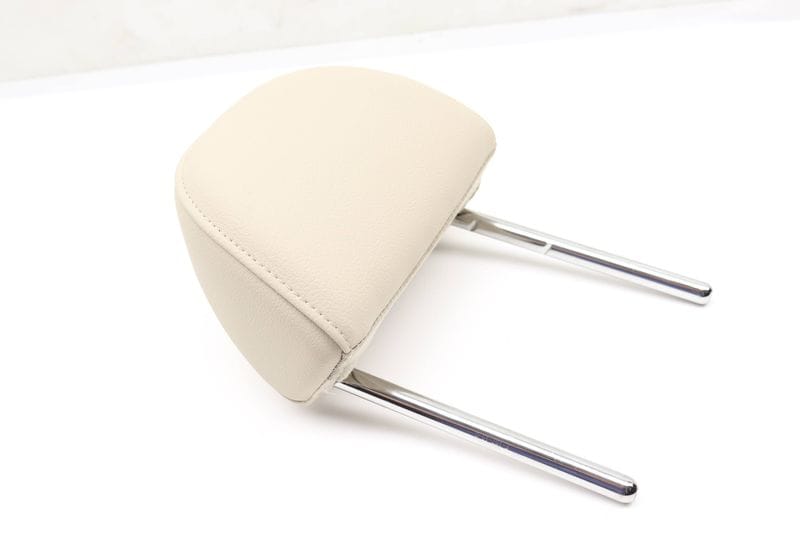 Headrest / Head Rest 8W0885901A — Used (SKU 562835)