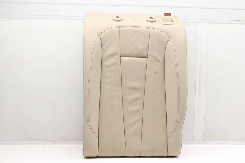 Upper Seat Backrest Cushion 8W0885805D — Used (SKU 562847)