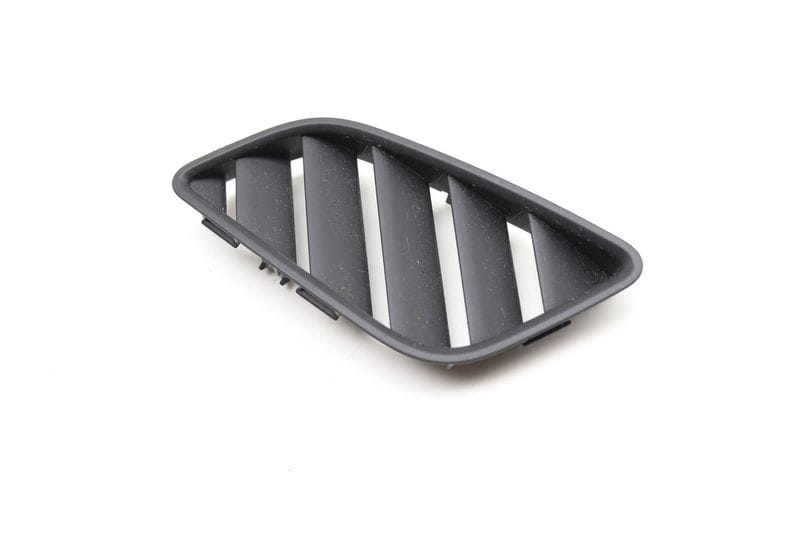 Upper Dash Defrost Vent 8W1819794 — Used (SKU 562747)