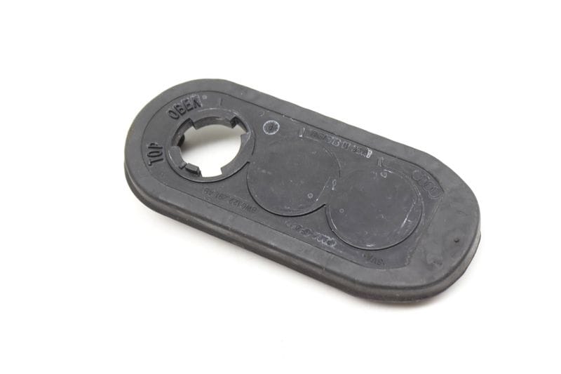 Coolant Hose Grommet 8W0122291AB — Used (SKU 574608)
