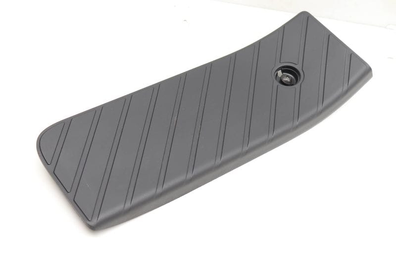 Dead Pedal / Foot Rest Cover 8W1864777 — Used (SKU 574273)