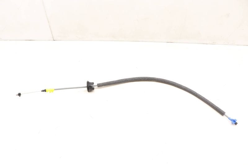 Interior Door Handle Release / Bowden Cable 8W6837085B — Used (SKU 514561)