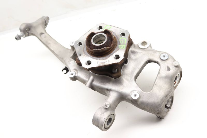 Spindle Knuckle w/ Wheel Bearing 8W0407241F — Used (SKU 574779)