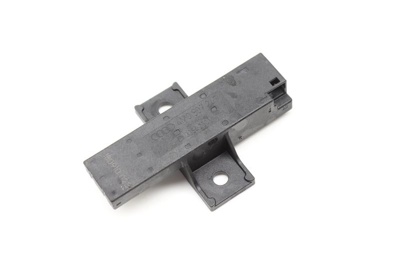 Kessy / Keyless Entry Antenna 4M0907247 — Used (SKU 574548)