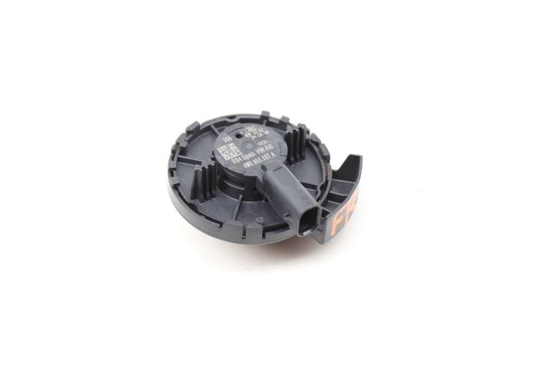 Impact / Crash Sensor 4M0955557A — Used (SKU 574423)