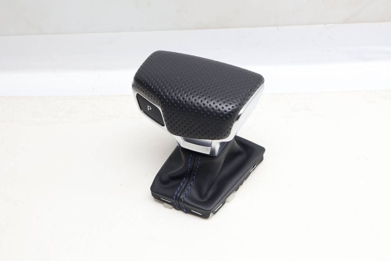 Automatic Shifter Knob w/ Boot 8W1713140D — Used (SKU 630549)