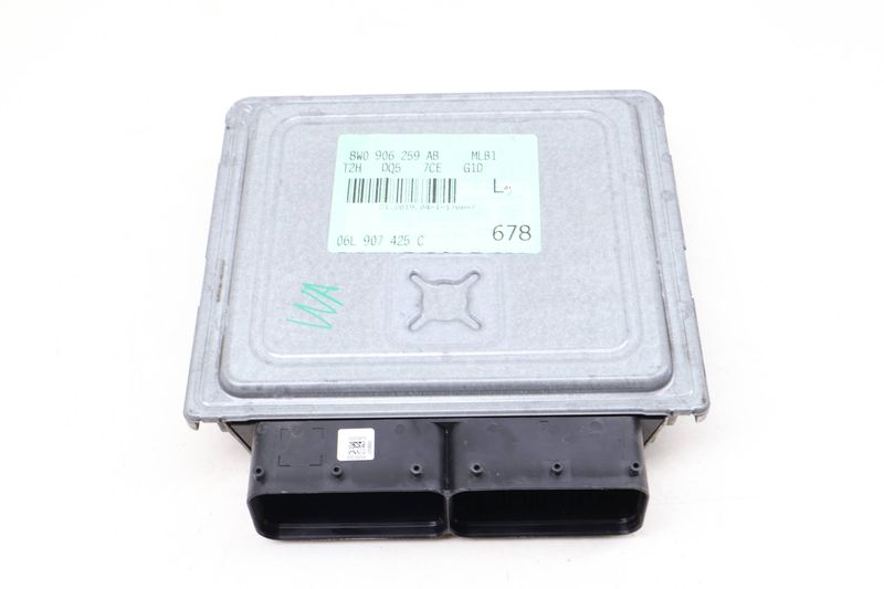 ECU / ECM / Engine Control Module 8W0906259AB — Used (SKU 630558)