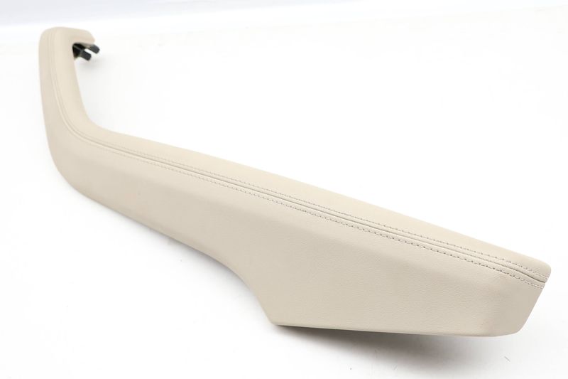 Door Pull Handle / Armrest 8W0867174A — Used (SKU 625246)