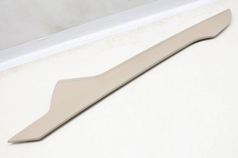 Center Console Trim Panel 8W1863305C — Used (SKU 625242)