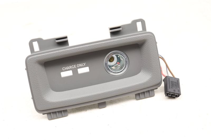 Center Console Power Outlet / Trim 8W0863324A — Used (SKU 530985)