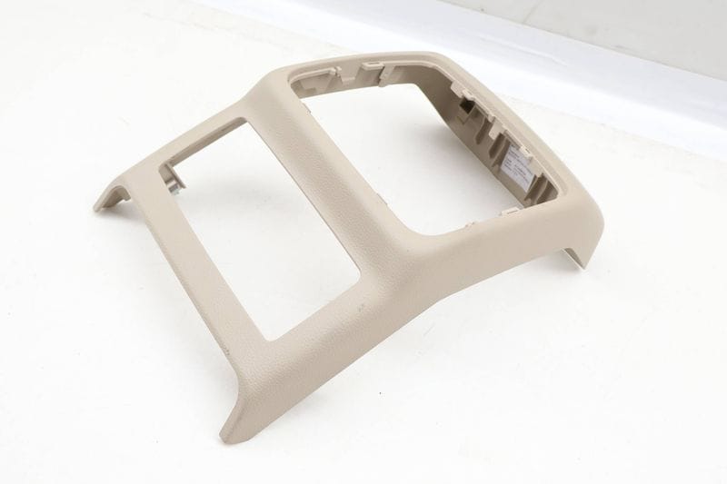 Center Console Trim / Panel 8W0864376 — Used (SKU 625159)