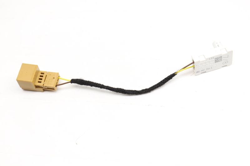 LED Light Module Wiring Connector 8W0947356E — Used (SKU 531076)