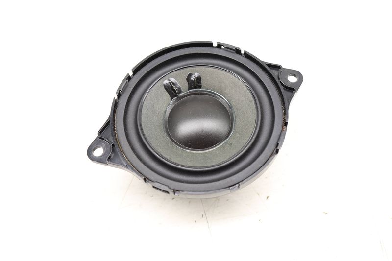 Deck / Shelf Speaker 8W8035454 — Used (SKU 530904)