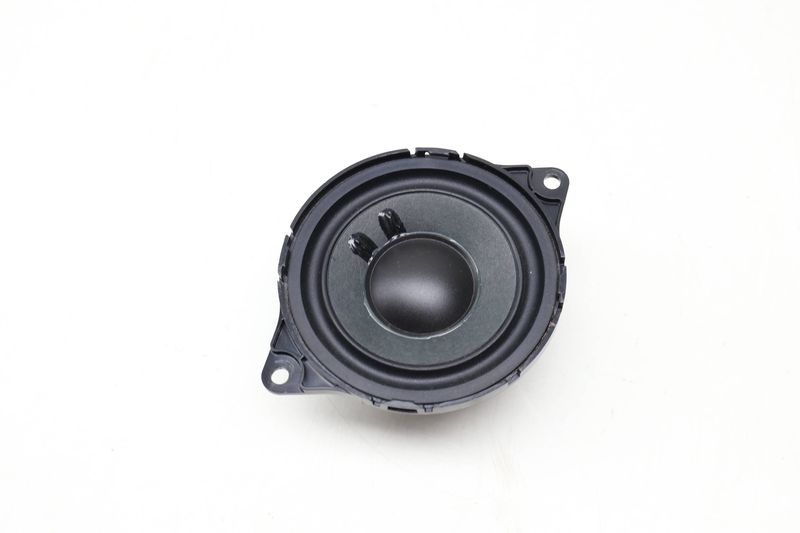 Deck / Shelf Speaker 8W8035454 — Used (SKU 630411)