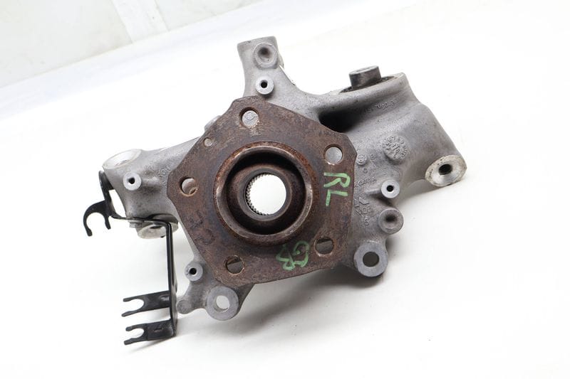 Spindle Knuckle w/ Wheel Bearing 8W0505431Q — Used (SKU 625359)