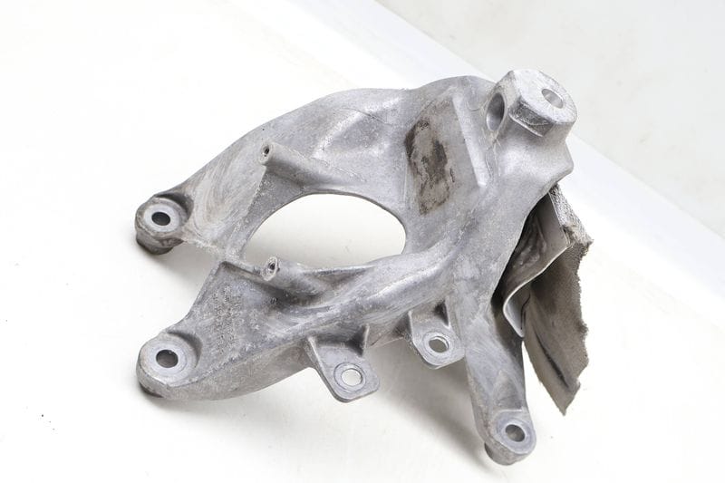Engine / Motor Mount Bracket 4M0199308BL — Used (SKU 625380)