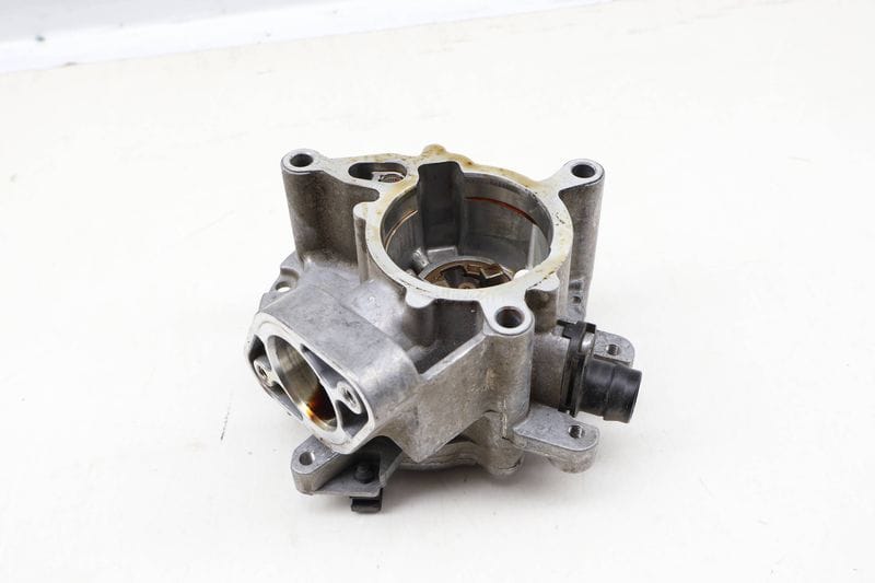 Vacuum Pump 06K145100AE — Used (SKU 630594)