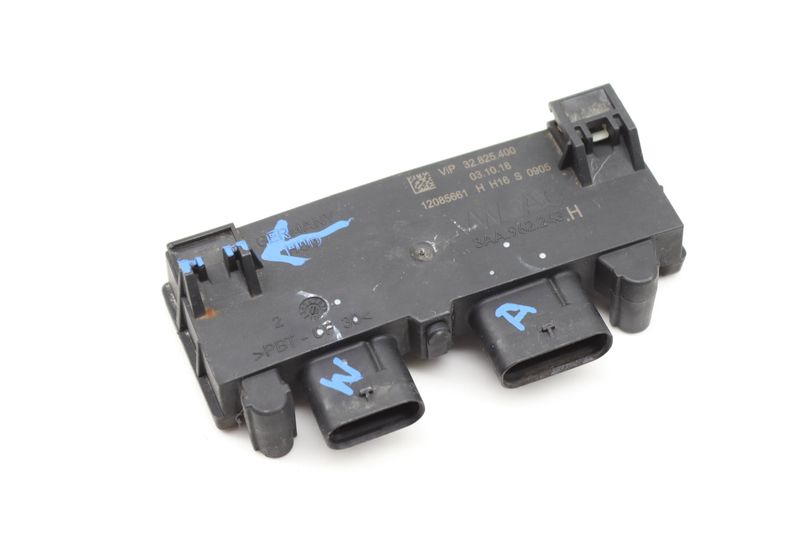 Trunk Control Module 3AA962243H — Used (SKU 574542)