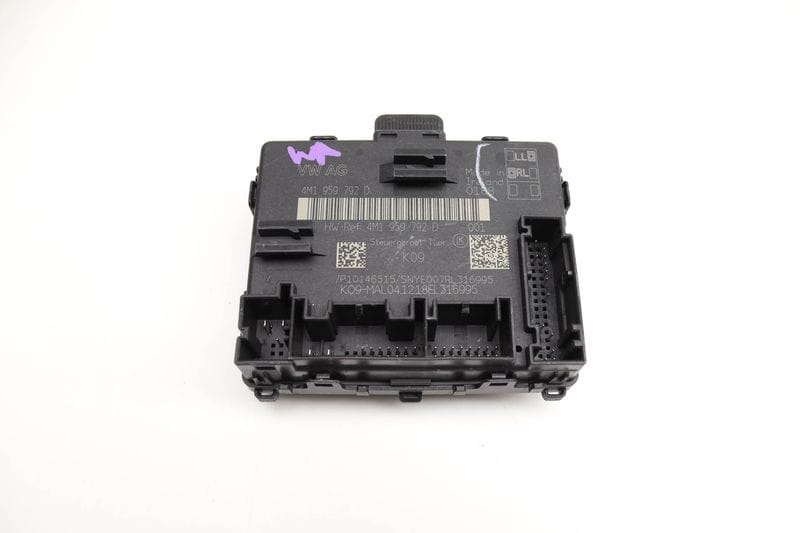 Door Control Module 4M1959792D — Used (SKU 567030)