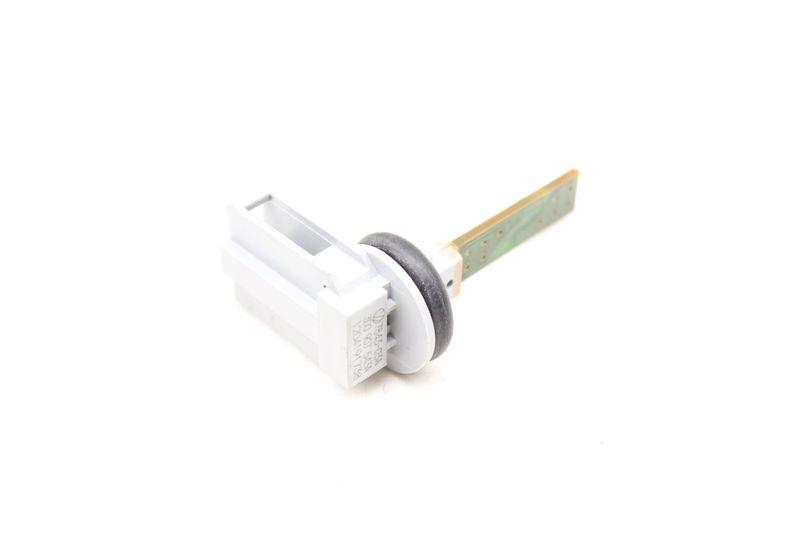 Air Temperature Sensor 3D0907543A — Used (SKU 489927)