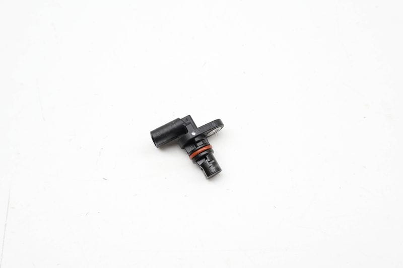 Cam / Camshaft Position Sensor 04C907601L — Used (SKU 719017)