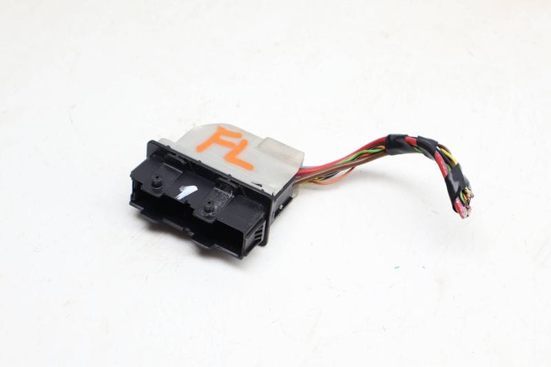 Door Wiring Harness Connector / Pigtail 4H0972701 — Used (SKU 707790)
