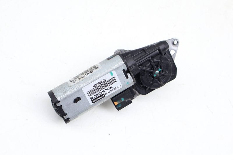 Rear Tilt / Height Seat Motor 3QF959111A — Used (SKU 707687)