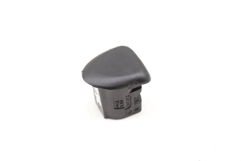 Exterior Door Handle Housing / Cap 80A837167 — Used (SKU 489864)