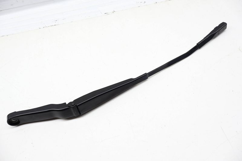Windshield Wiper Arm 80B955407 — Used (SKU 719212)