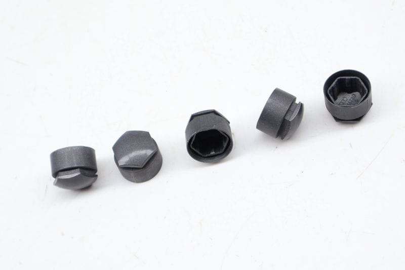 Lug Nut / Bolt Cover / Cap Set 4M0601173D — Used (SKU 707565)