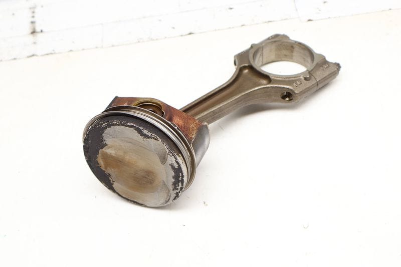 Piston w/ Connecting Rod 06K107065BS — Used (SKU 707716)
