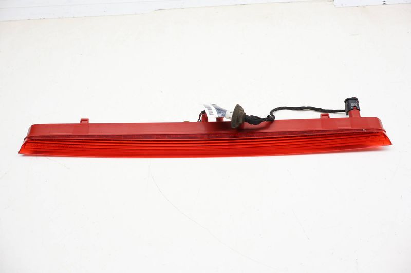 Center / Third Brake Light 80A945097 — Used (SKU 719174)