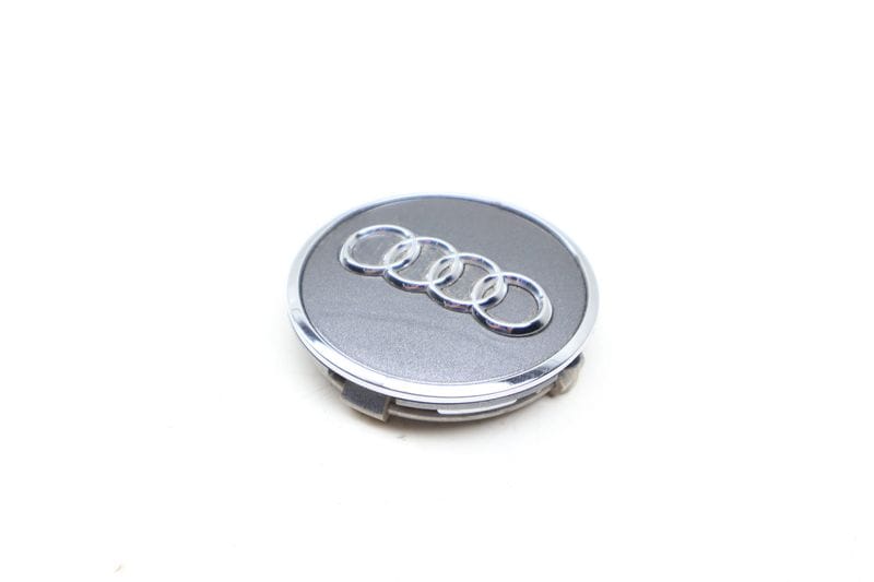 Wheel Center Cap 8W0601170 — Used (SKU 707516)