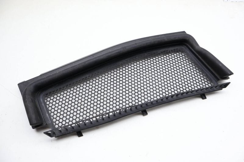 Cowl / Firewall Cover Grille 4M1819154A — Used (SKU 729251)