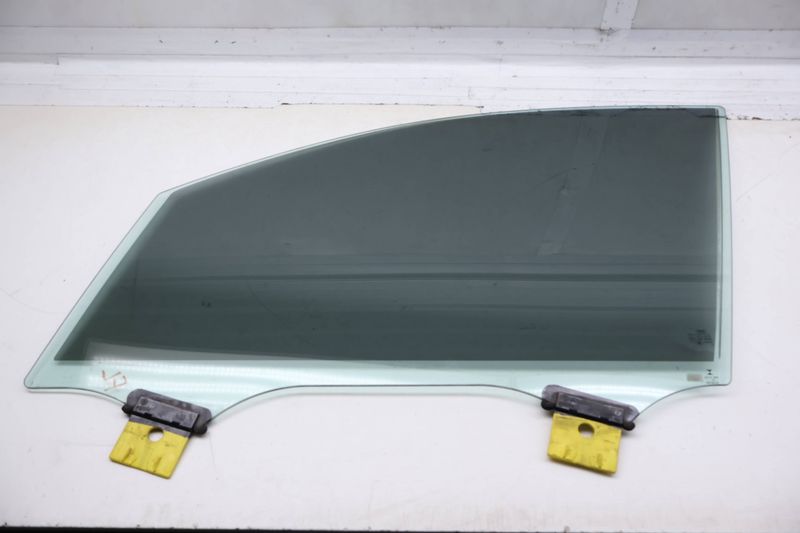 Door Window Glass 4M0845021 — Used (SKU 729373)