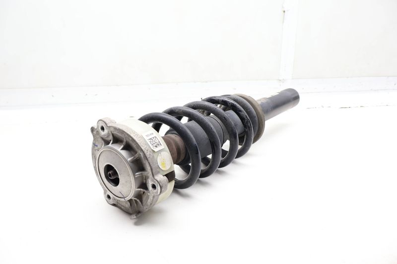 Strut Shock / Spring Assembly 4M0413031T — Used (SKU 729303)