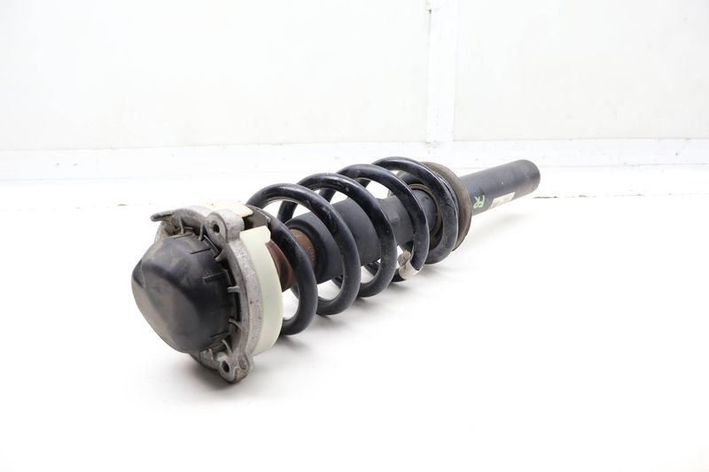 Strut Shock / Spring Assembly 4M0413031T — Used (SKU 729304)