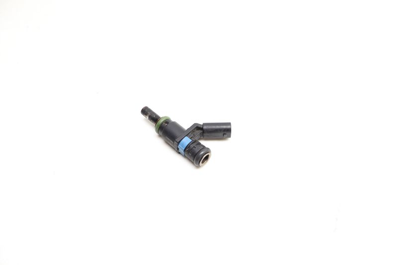 Fuel Injector 06E906031A — Used (SKU 729167)