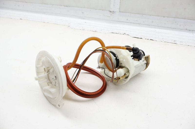 IN-Tank Fuel Pump Assembly 4M0919087F — Used (SKU 729330)