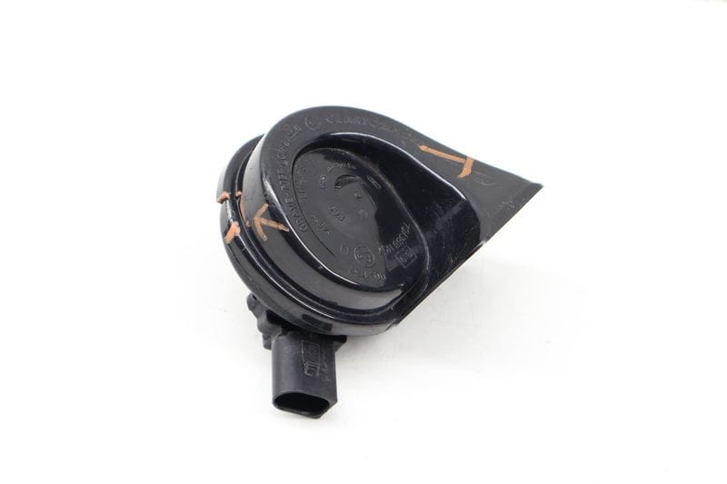 Horn (LOW Tone / FREQUENCY) 4M0951221 — Used (SKU 729145)