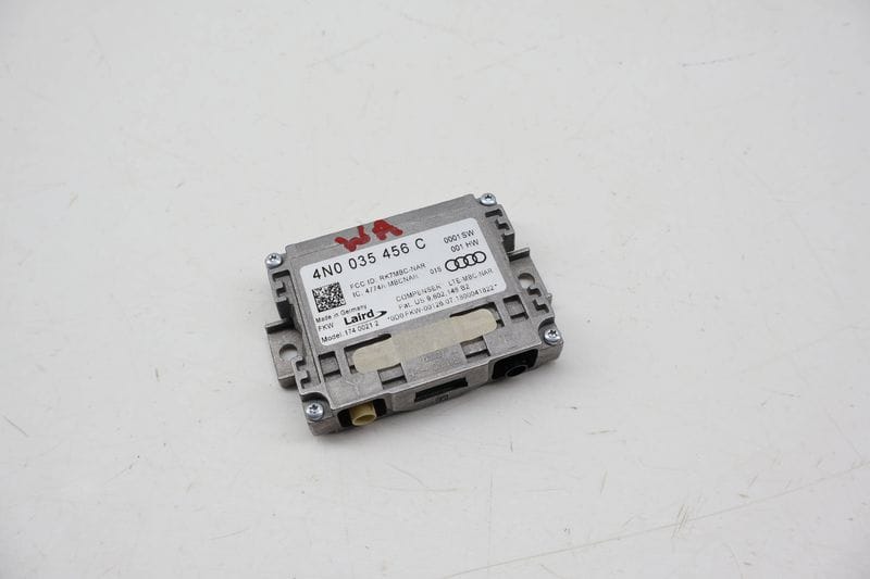 Mobile Phone Amplifier / Amp 4N0035456C — Used (SKU 728814)